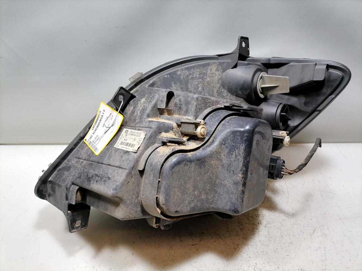 Mercedes Sprinter 906 original Scheinwerfer vorn rechts Halogen Bj.2010